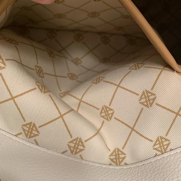 NWOT!! LAST CHANCE!! 👜 🎉ANTONIO MELANI LARGE TOTE— great for the office! - Picture 11 of 14